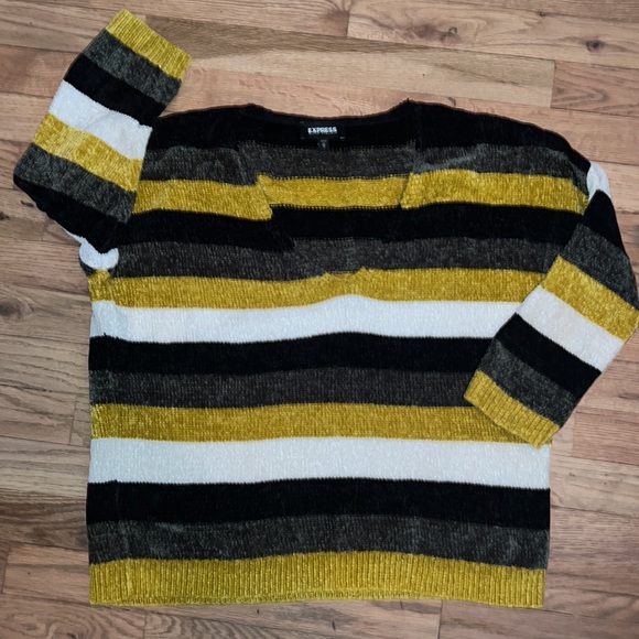 Express Striped 3/4 Sleeve Sweater Size M - Picture 2 of 8